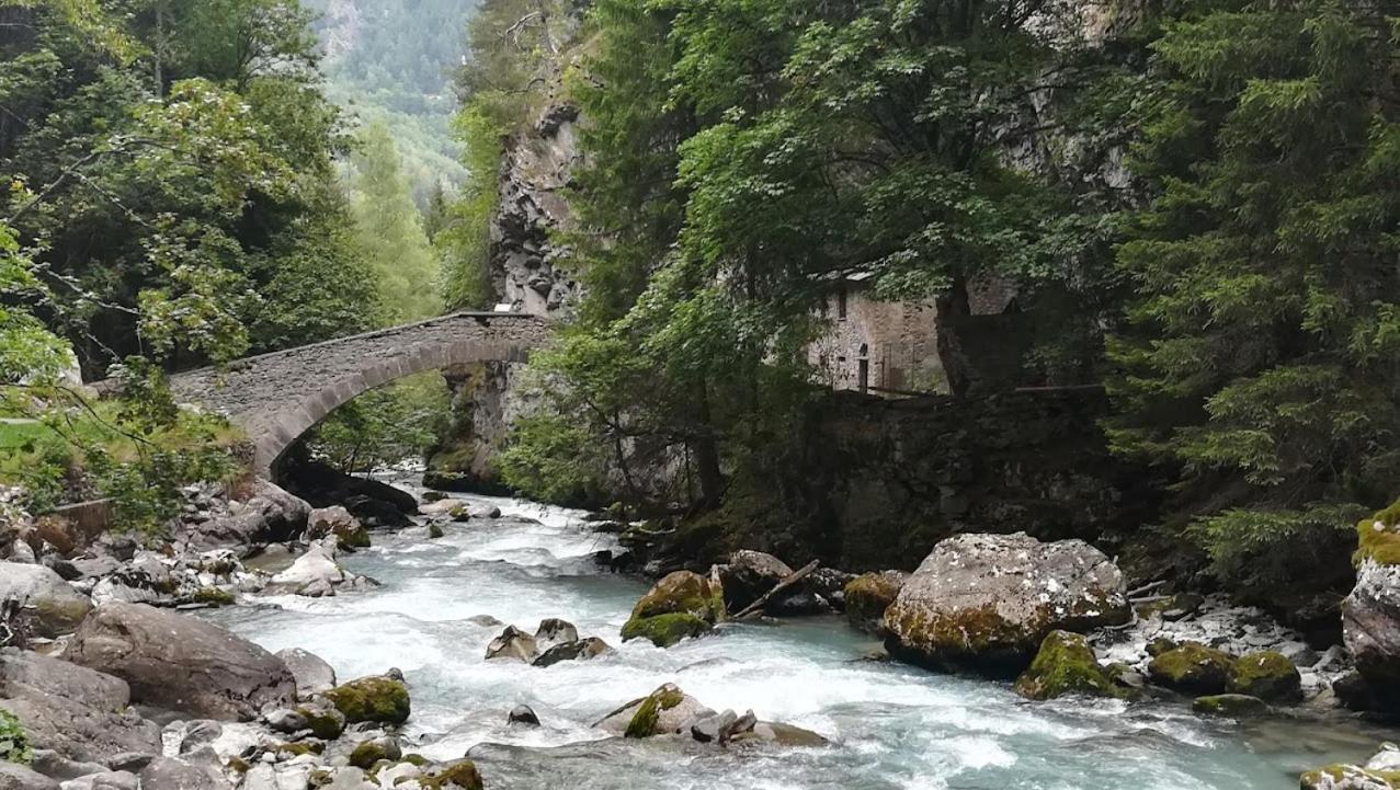 Casa Lucy Appartamento Aosta Esterno foto